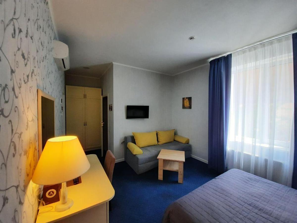 Hotel Ajur Odessa Esterno foto