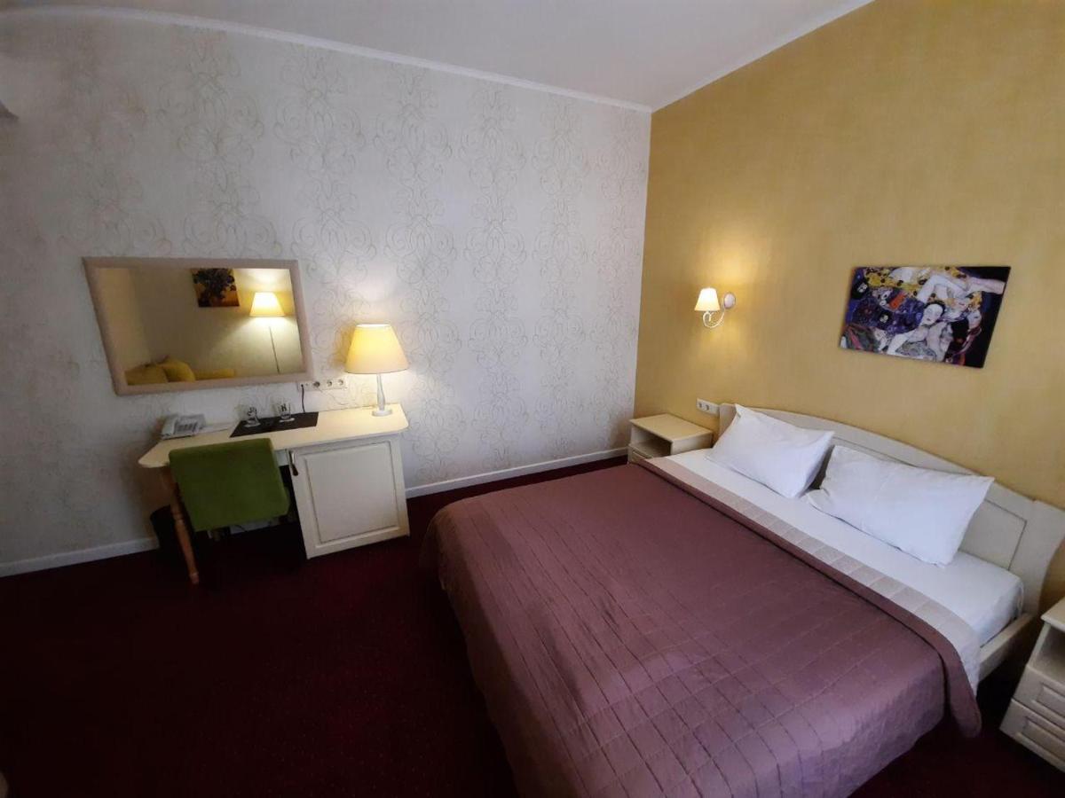Hotel Ajur Odessa Esterno foto