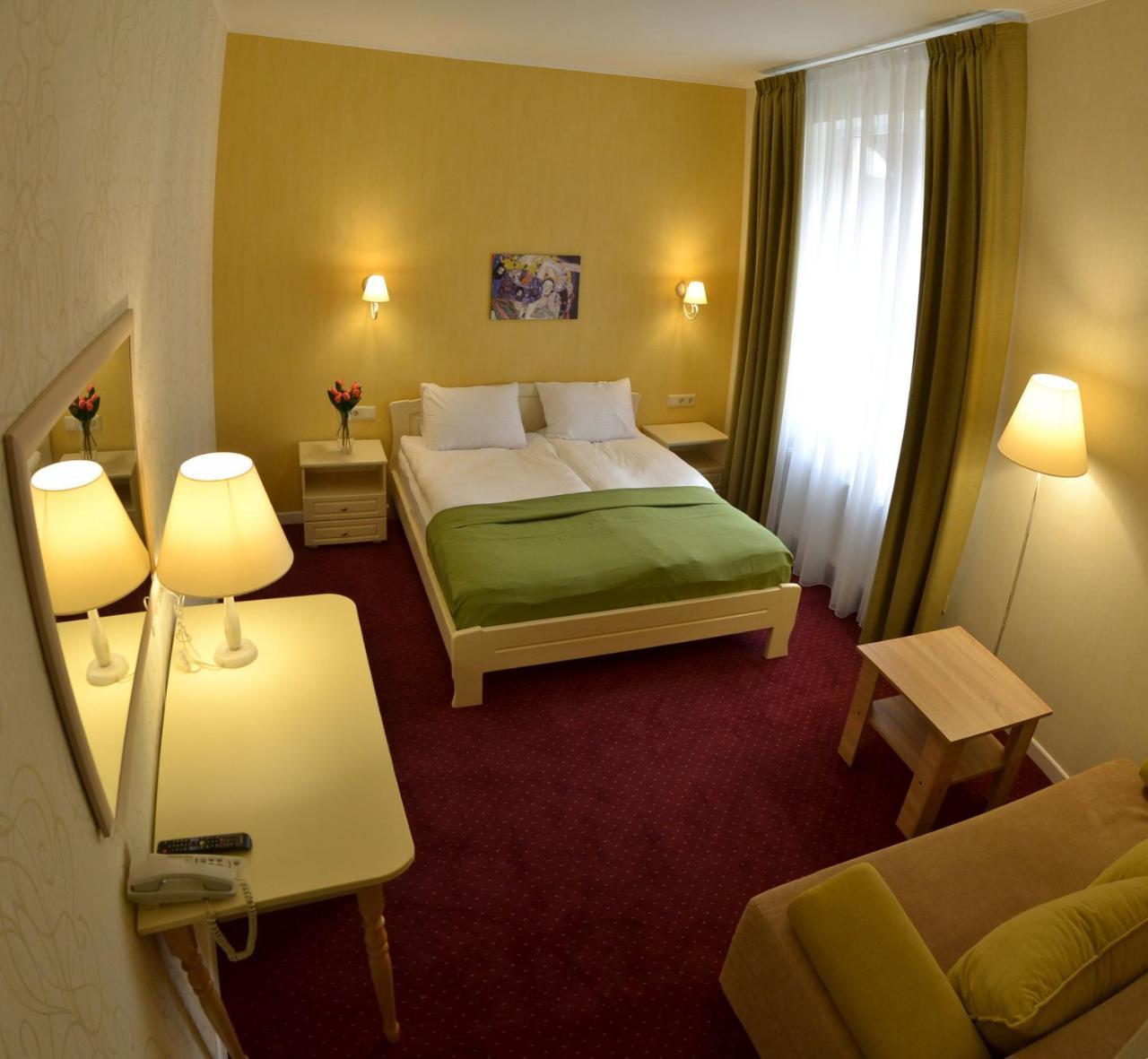 Hotel Ajur Odessa Esterno foto