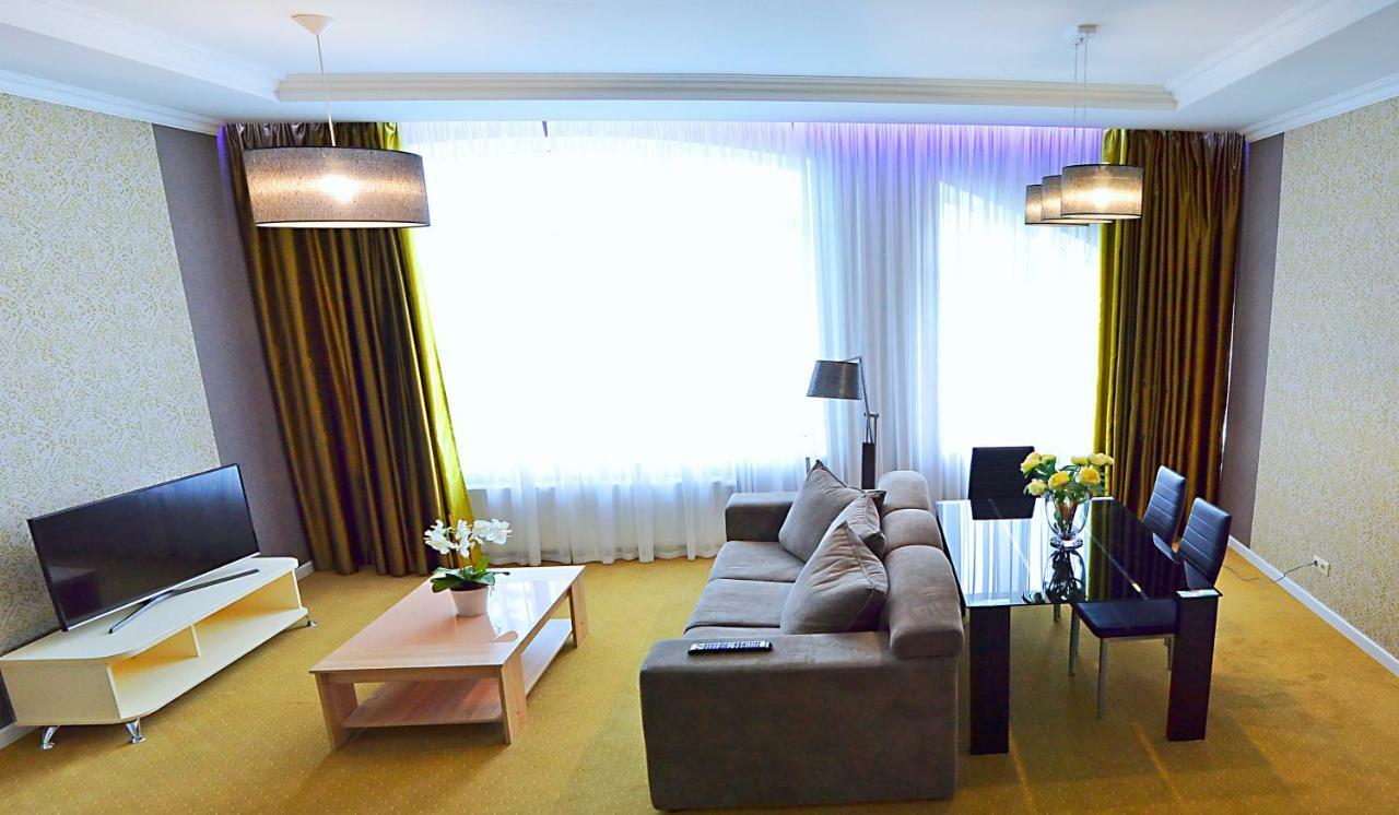 Hotel Ajur Odessa Esterno foto