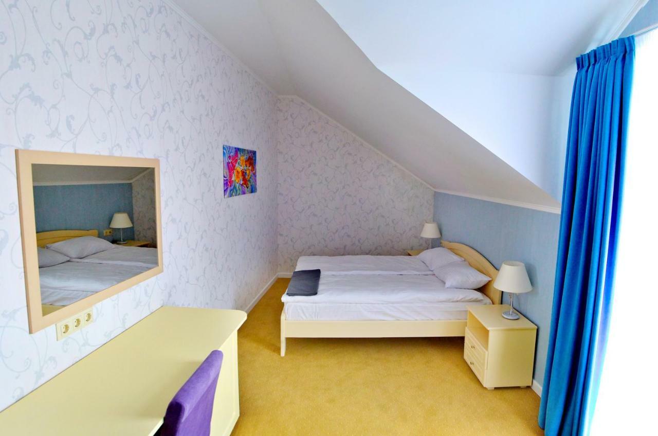 Hotel Ajur Odessa Esterno foto