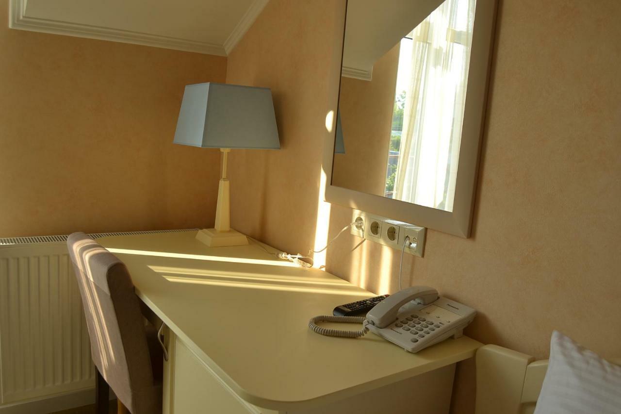 Hotel Ajur Odessa Esterno foto