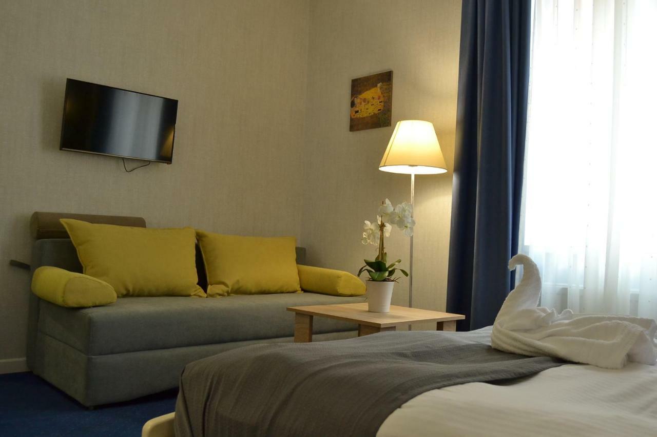 Hotel Ajur Odessa Esterno foto