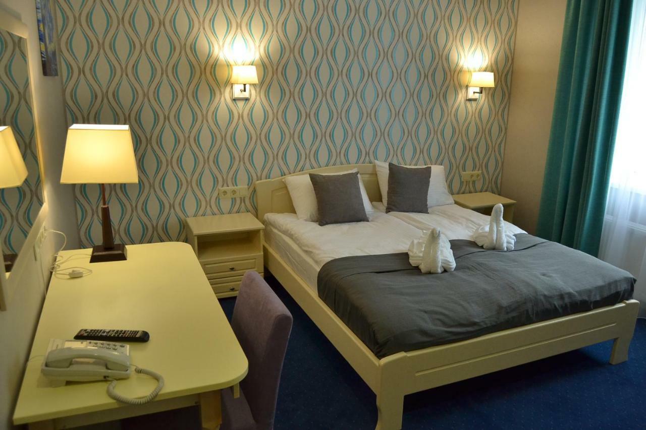 Hotel Ajur Odessa Esterno foto