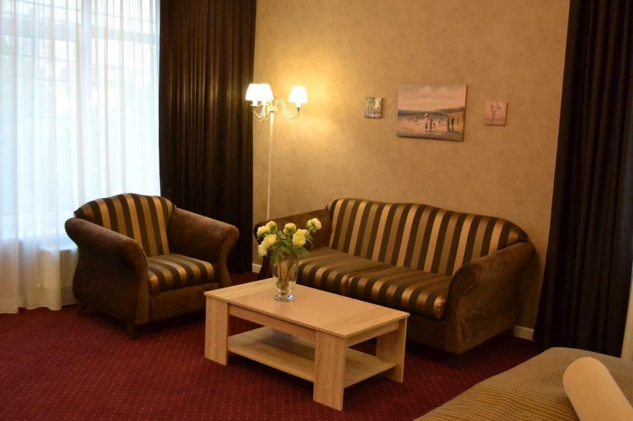 Hotel Ajur Odessa Esterno foto