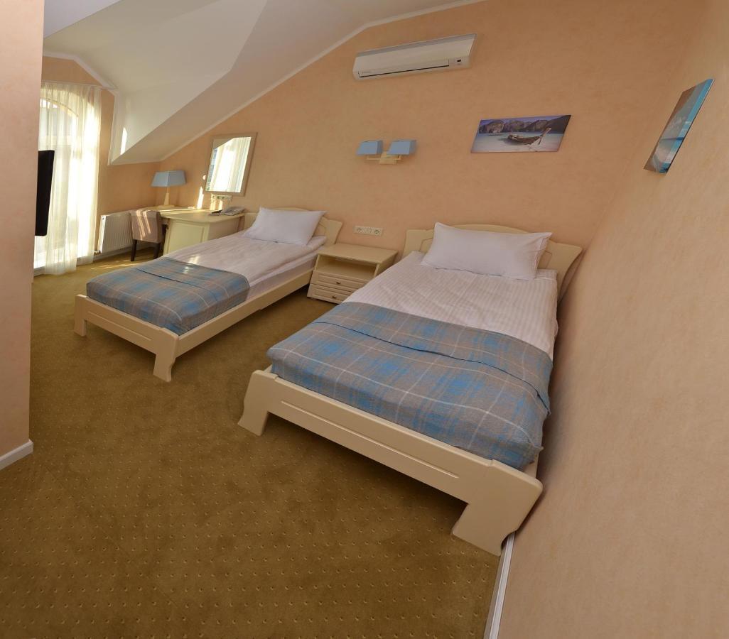 Hotel Ajur Odessa Esterno foto